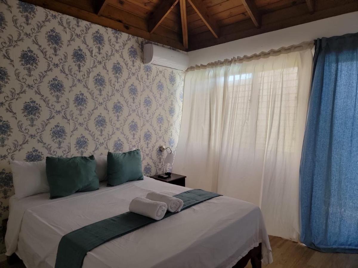 Hotel Sea Breeze Сосуа Екстер'єр фото