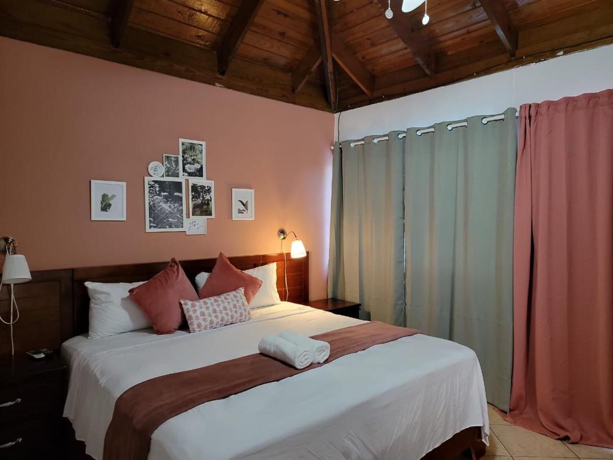 Hotel Sea Breeze Сосуа Екстер'єр фото